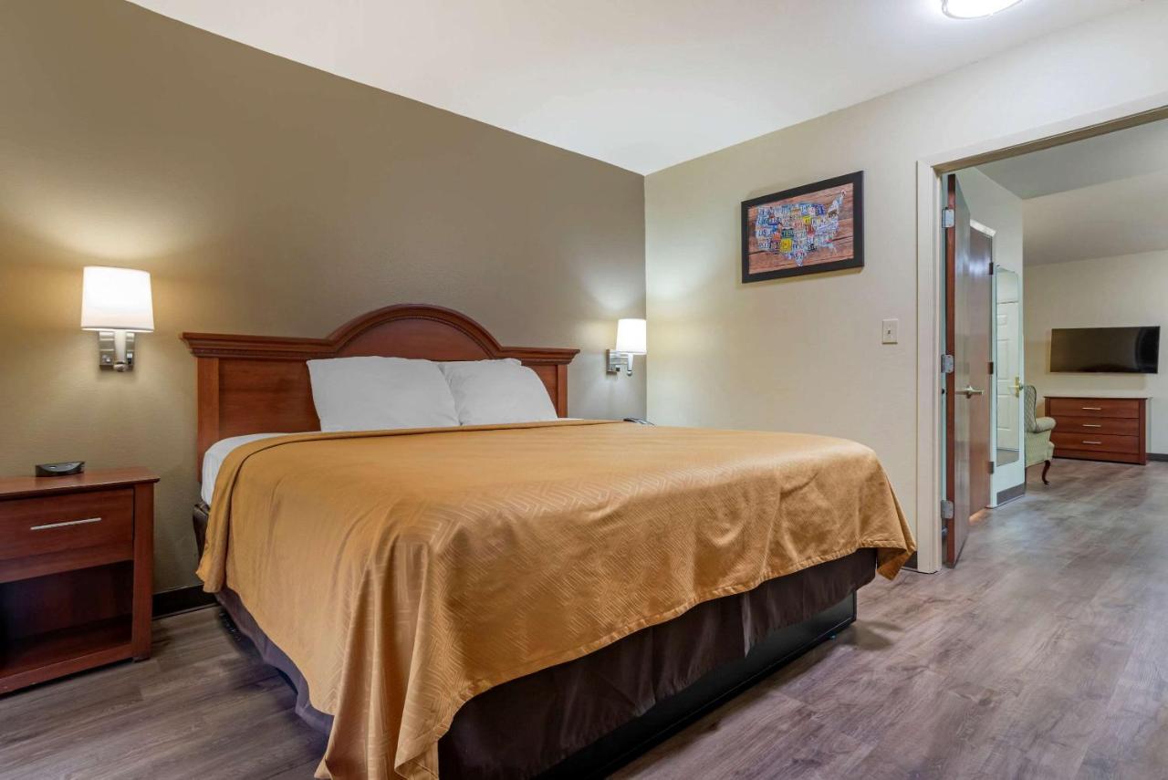 Econo Lodge Inn & Suites Фловуд Екстер'єр фото