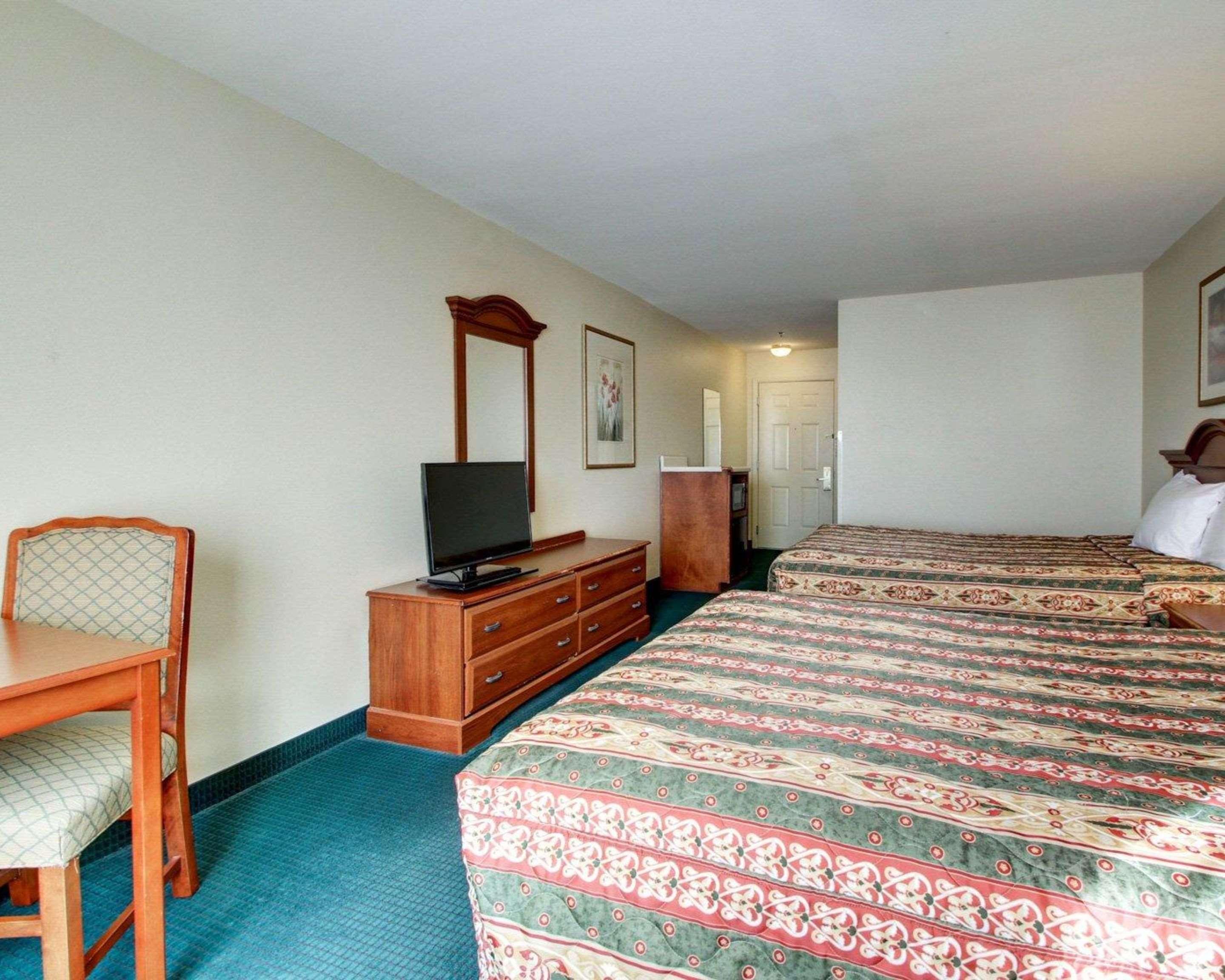 Econo Lodge Inn & Suites Фловуд Екстер'єр фото